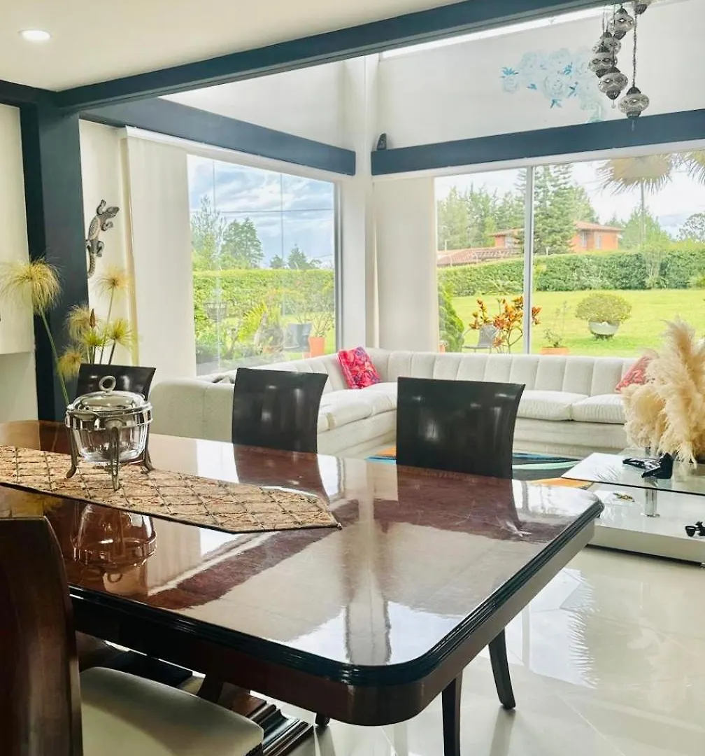 Villa Lujosa Casa Cerca Al Aeropuerto Medellín